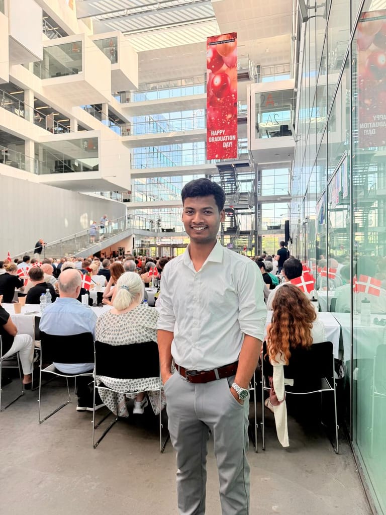 Sandip on convocation day at ITU